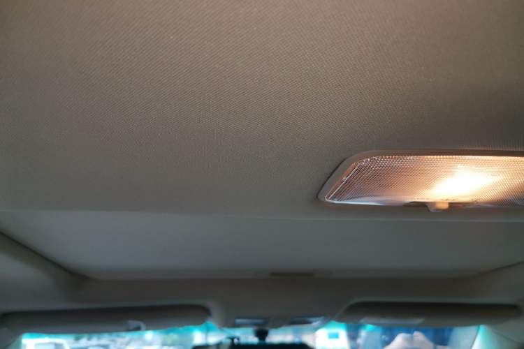 Used Toyota Reiz 2013 2.5V Shangrui Edition Headliner