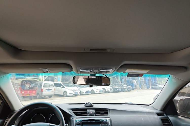 Used Toyota Reiz 2013 2.5V Shangrui Edition Headliner