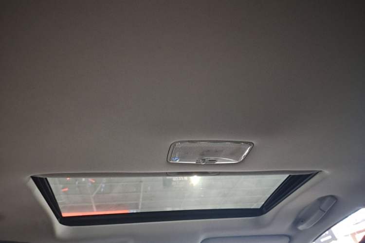 Used Toyota Reiz 2013 2.5V Shangrui Edition Headliner