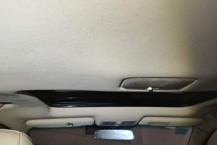 Used Toyota Reiz 2013 2.5V Elite Edition Headliner