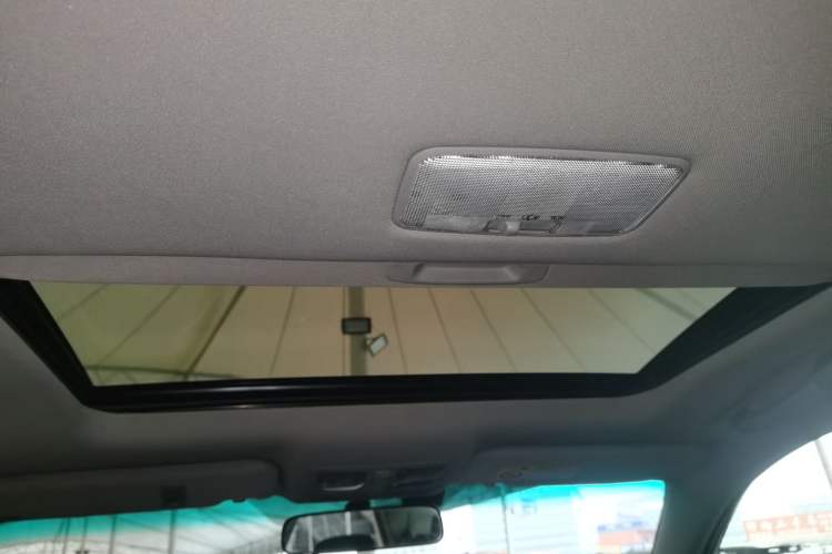 Used Toyota Reiz 2013 2.5V Shangrui Edition Headliner