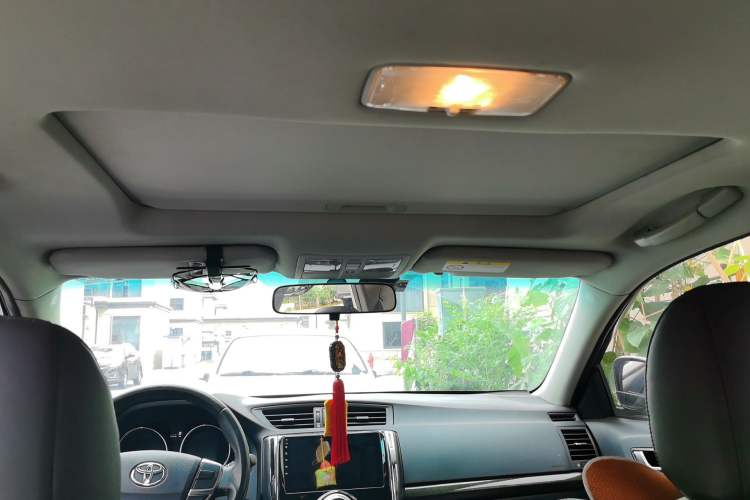 Used Toyota Reiz 2013 2.5V Elite Edition Headliner