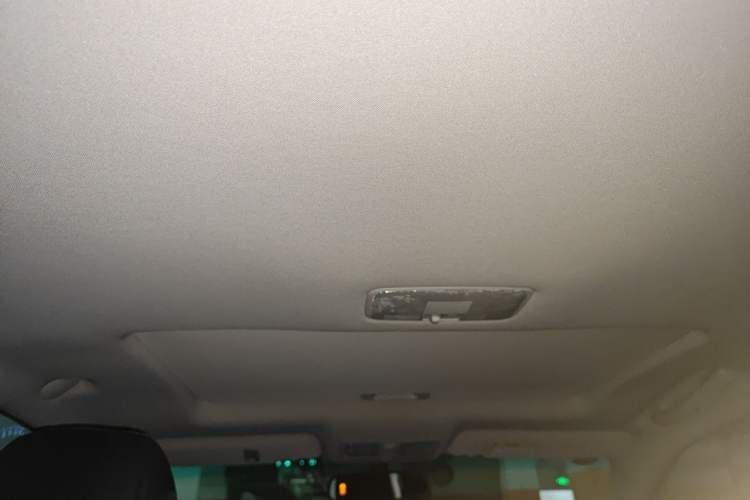 Used Toyota Reiz 2013 2.5V Elite Edition Headliner