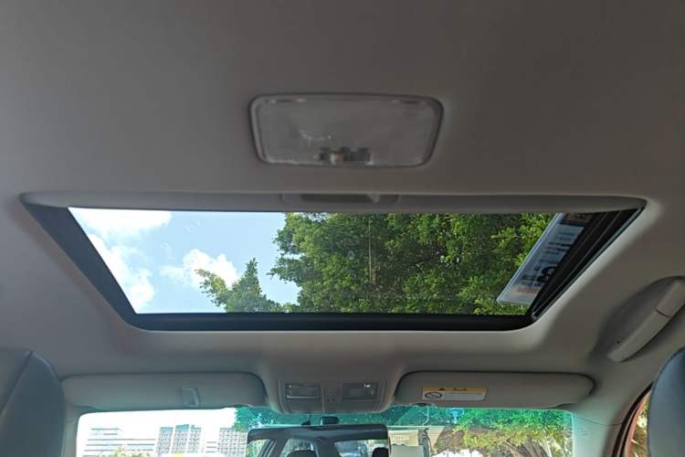 Used Toyota Reiz 2013 2.5V Shangrui Edition Headliner