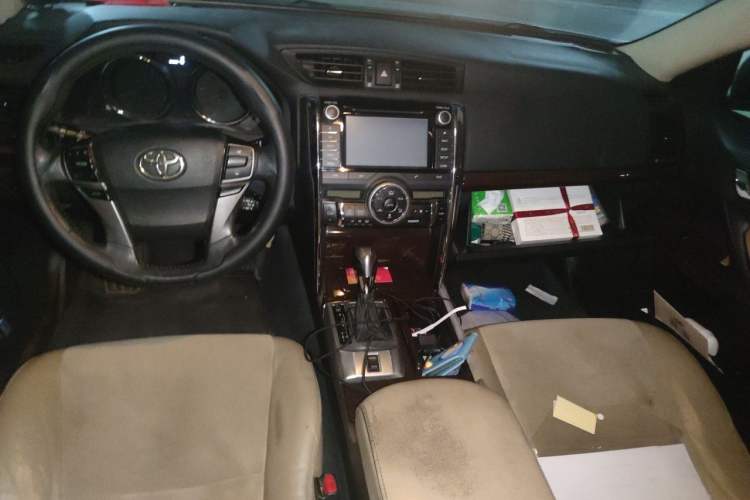 Used Toyota Reiz 2013 2.5V Shangrui Edition Headliner
