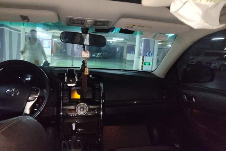 Used Toyota Reiz 2013 2.5V Shangrui Edition Headliner