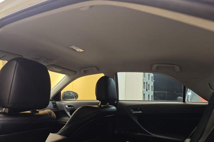 Used Toyota Reiz 2013 2.5S Elite Edition Headliner