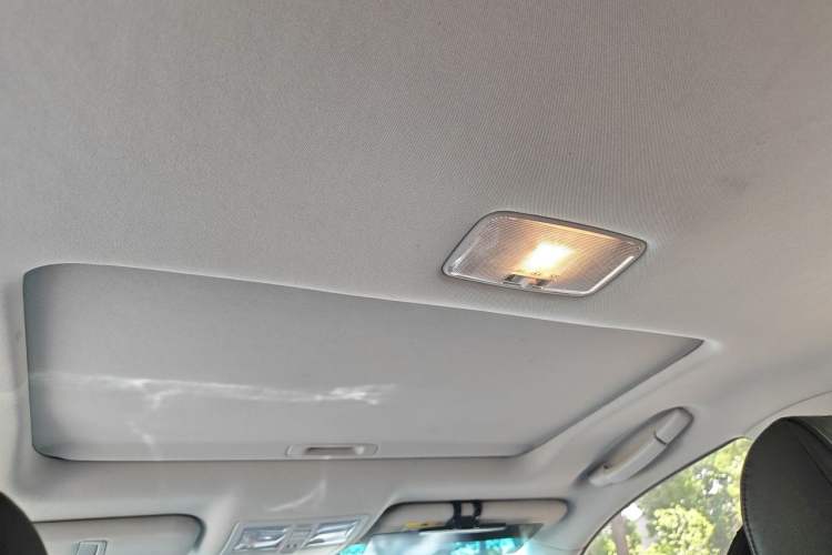 Used Toyota Reiz 2013 2.5V Shangrui Edition Headliner