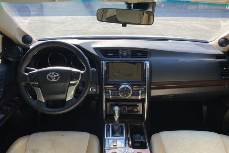 Used Toyota Reiz 2013 2.5V Shangrui Edition Interior 1