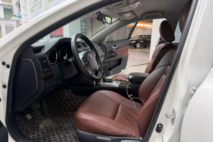 Used Toyota Reiz 2013 2.5S Elite Edition Interior 1