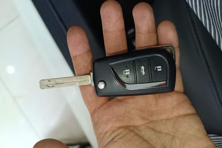 Used Toyota Reiz 2013 2.5S Elite Edition Interior 1
