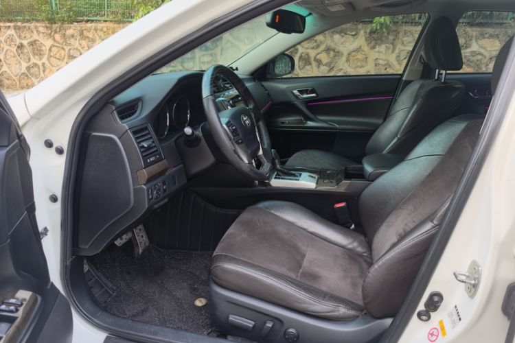 Used Toyota Reiz 2013 2.5V Shangrui Edition Interior 1
