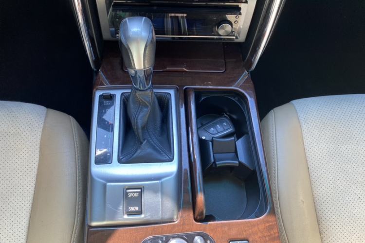 Used Toyota Reiz 2013 2.5V Shangrui Edition Interior 12
