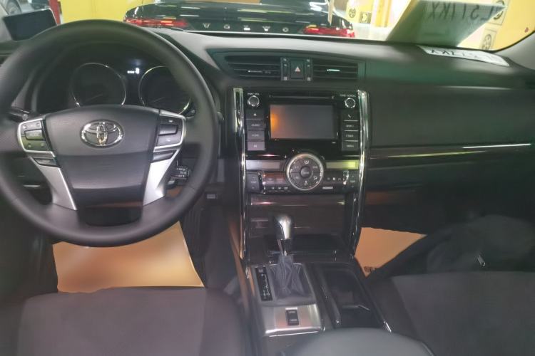 Used Toyota Reiz 2013 2.5V Shangrui Edition Interior 2