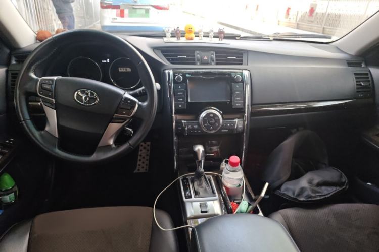 Used Toyota Reiz 2013 2.5V Shangrui Edition Interior 2