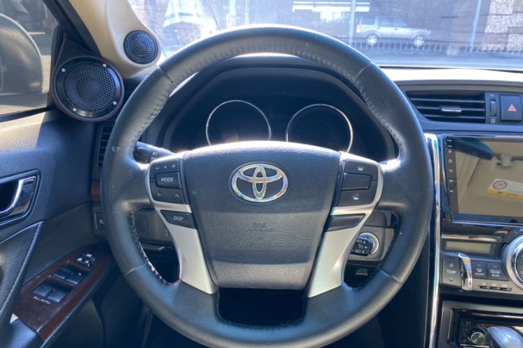 Used Toyota Reiz 2013 2.5V Shangrui Edition Interior 2