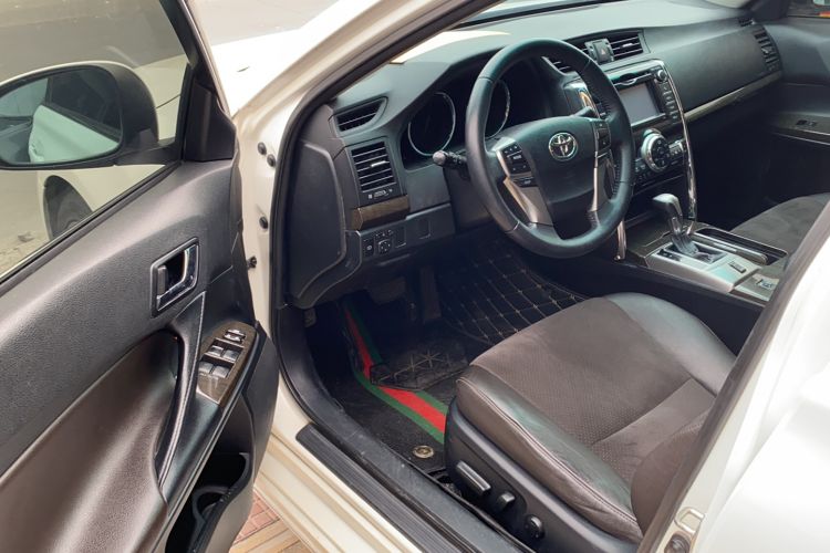 Used Toyota Reiz 2013 2.5V Shangrui Edition Interior 2