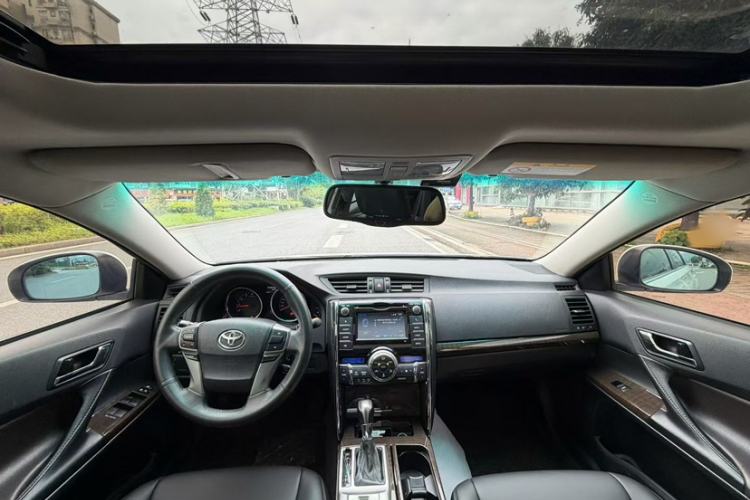 Used Toyota Reiz 2013 2.5V Shangrui Edition Interior 3