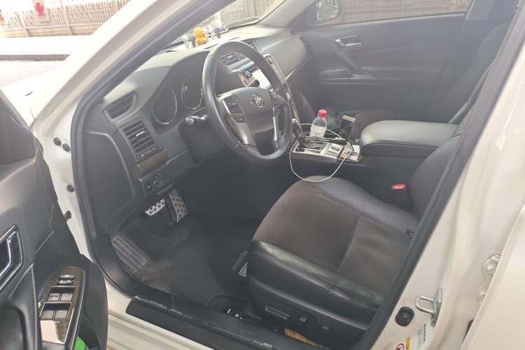 Used Toyota Reiz 2013 2.5V Shangrui Edition Interior 3