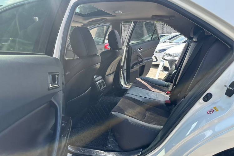Used Toyota Reiz 2013 2.5V Shangrui Edition Interior 3