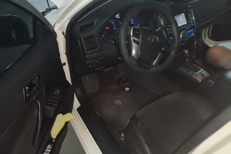 Used Toyota Reiz 2013 2.5V Shangrui Edition Interior 3