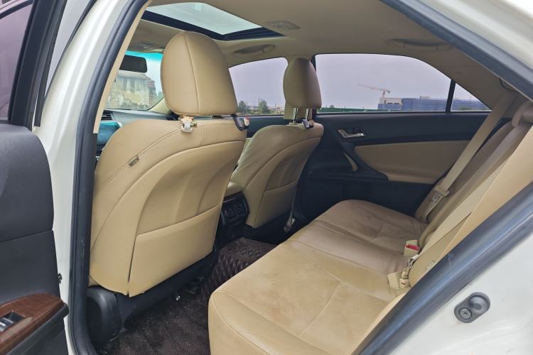 Used Toyota Reiz 2013 2.5V Shangrui Edition Interior 4