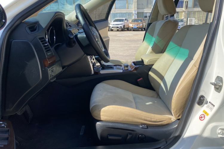 Used Toyota Reiz 2013 2.5V Shangrui Edition Interior 4