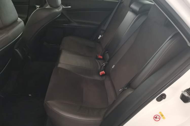 Used Toyota Reiz 2013 2.5V Shangrui Edition Interior 4