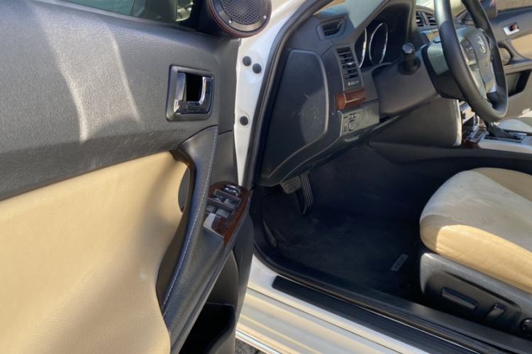 Used Toyota Reiz 2013 2.5V Shangrui Edition Interior 5