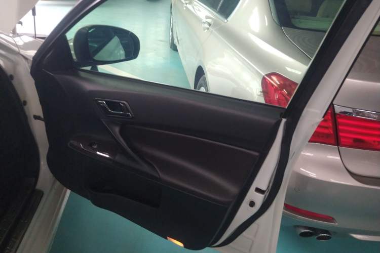 Used Toyota Reiz 2013 2.5V Shangrui Edition Interior 5