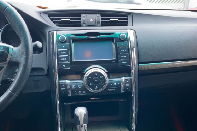 Used Toyota Reiz 2013 2.5V Shangrui Edition Interior 6