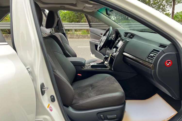 Used Toyota Reiz 2013 2.5V Shangrui Edition Interior 6