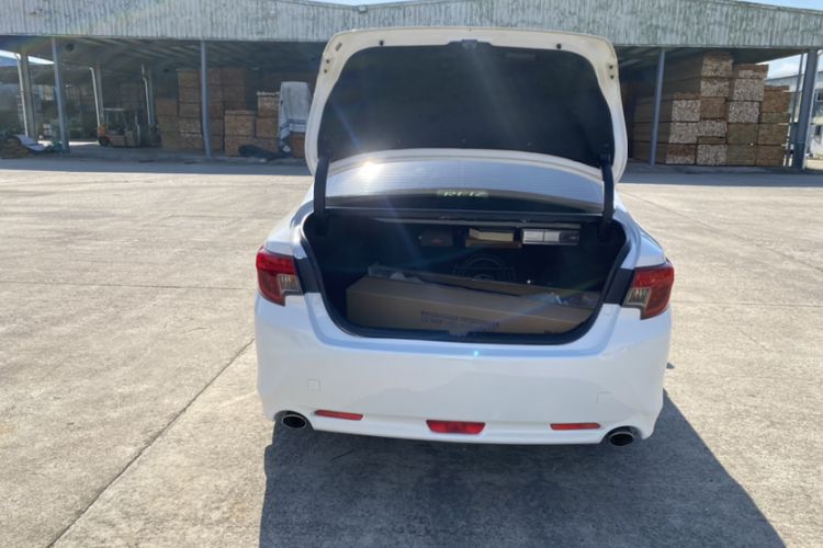 Used Toyota Reiz 2013 2.5V Shangrui Edition Interior 8