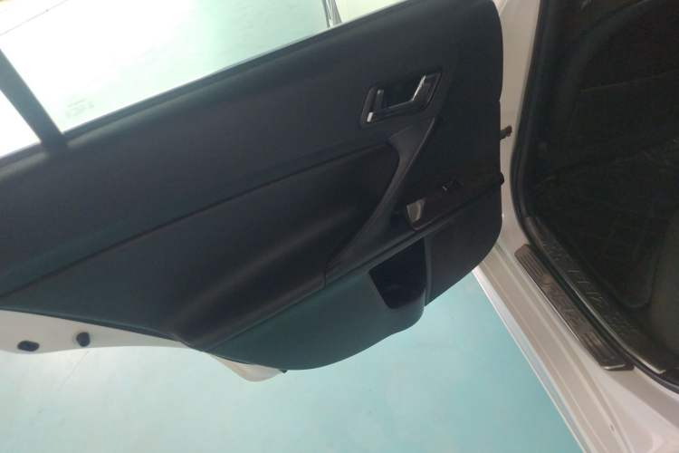 Used Toyota Reiz 2013 2.5V Shangrui Edition Interior 8