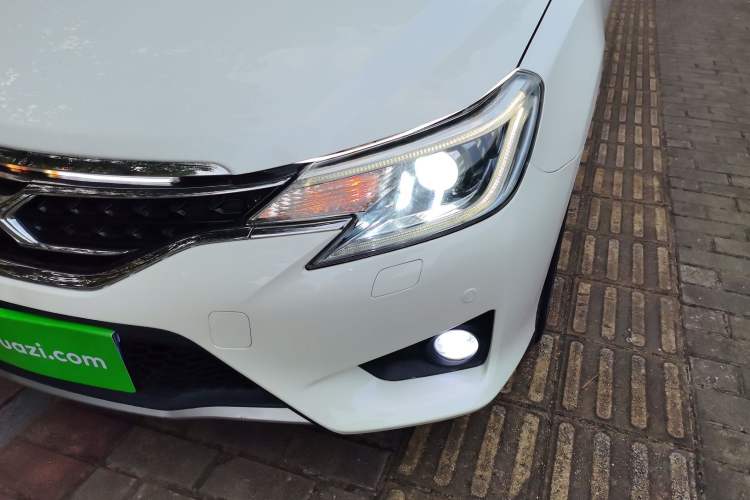 Used Toyota Reiz 2013 2.5V Shangrui Edition Left Front Headlight