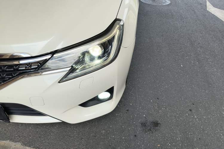 Used Toyota Reiz 2013 2.5S Elite Edition Left Front Headlight