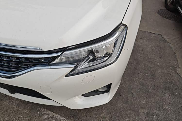 Used Toyota Reiz 2013 2.5V Elite Edition Left Front Headlight