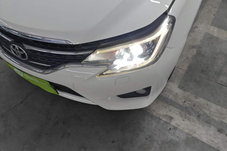 Used Toyota Reiz 2013 2.5V Elite Edition Left Front Headlight
