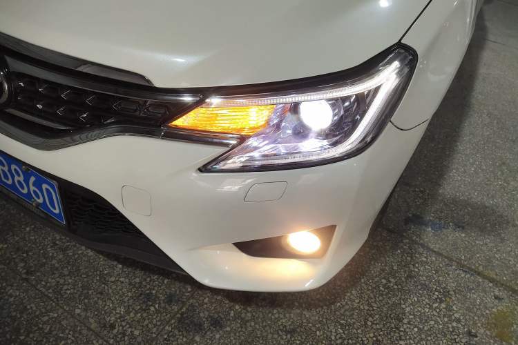 Used Toyota Reiz 2013 2.5V Elite Edition Left Front Headlight
