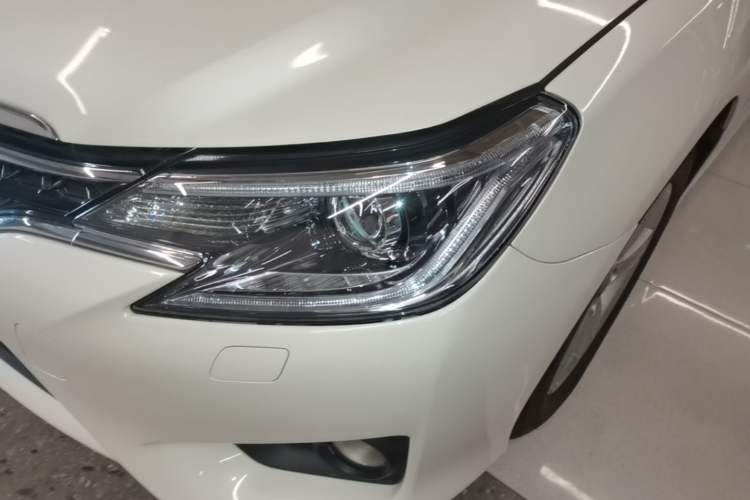 Used Toyota Reiz 2013 2.5V Elite Edition Left Front Headlight