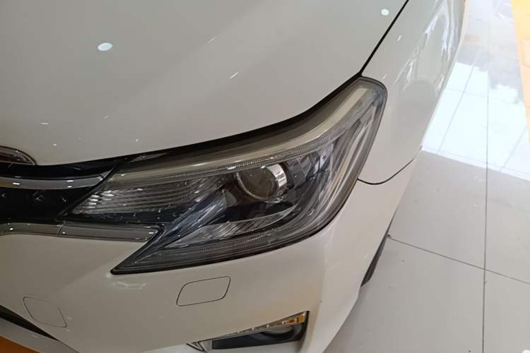 Used Toyota Reiz 2013 2.5S Elite Edition Left Front Headlight