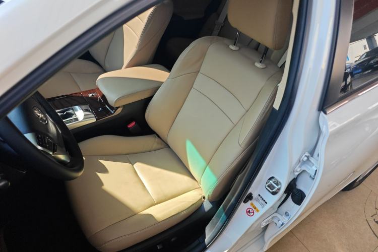 Used Toyota Reiz 2013 2.5V Elite Edition Left Front Seat