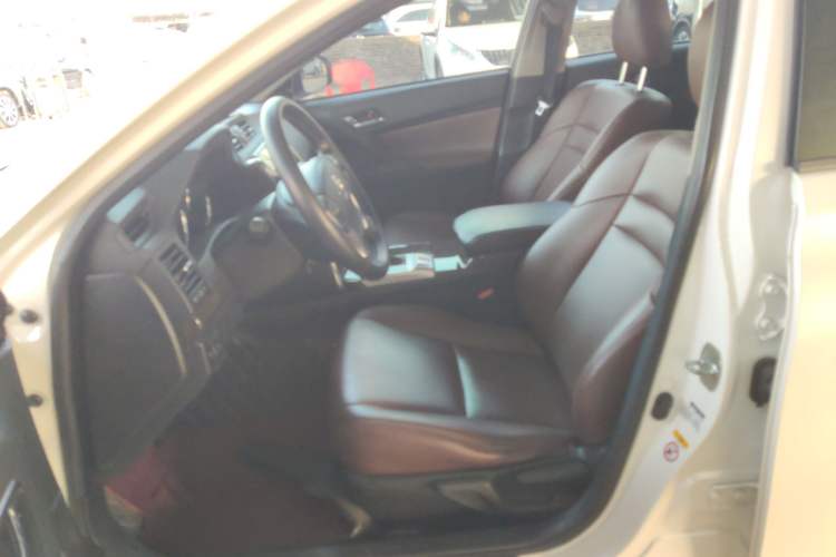Used Toyota Reiz 2013 2.5S Elite Edition Left Front Seat