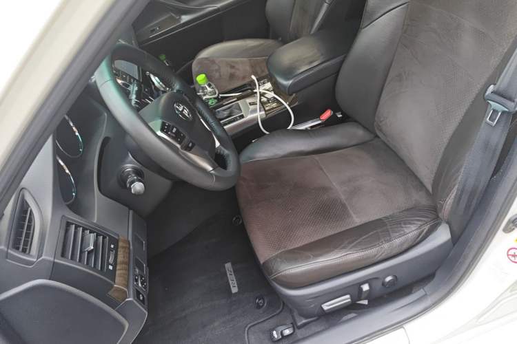 Used Toyota Reiz 2013 2.5V Shangrui Edition Left Front Seat