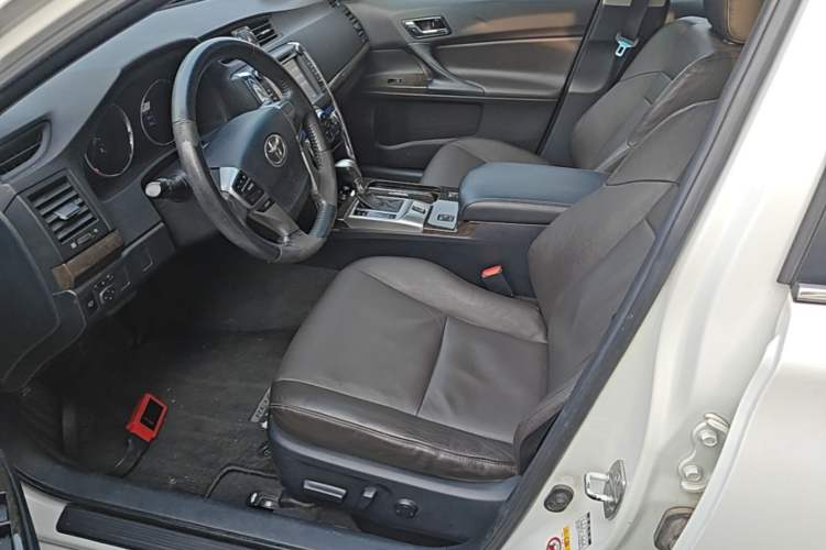 Used Toyota Reiz 2013 2.5V Elite Edition Left Front Seat