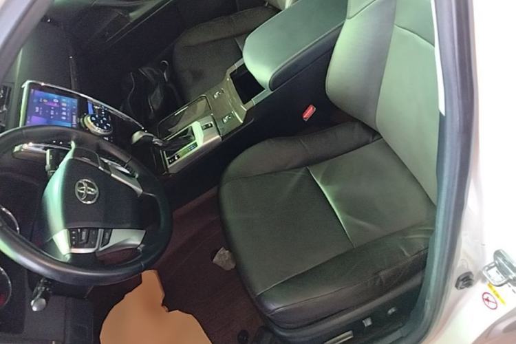 Used Toyota Reiz 2013 2.5V Elite Edition Left Front Seat