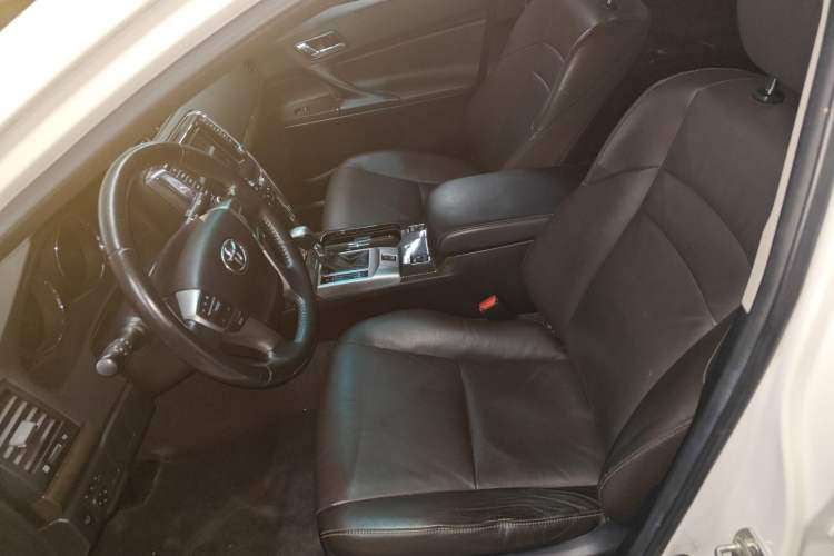 Used Toyota Reiz 2013 2.5V Elite Edition Left Front Seat