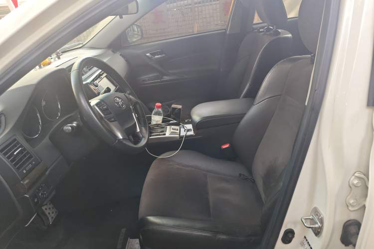 Used Toyota Reiz 2013 2.5V Shangrui Edition Left Front Seat