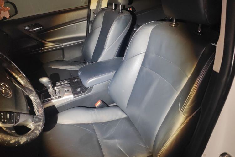 Used Toyota Reiz 2013 2.5V Shangrui Navigation Edition Left Front Seat