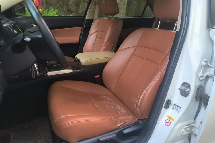 Used Toyota Reiz 2013 2.5S Elite Edition Left Front Seat